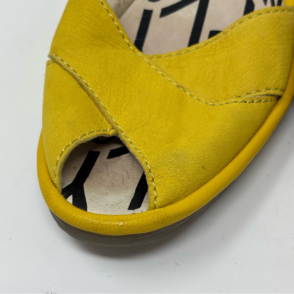 Fly London Yellow Suede Peep Toe Chunky Sandals Size 37 (6-6.5) - Picture 8 of 14